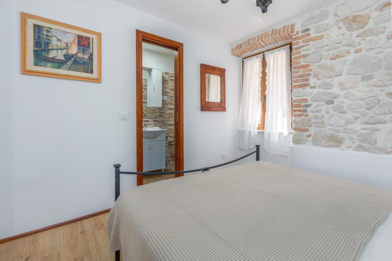 Apartment Lanterna Veneziana 로비니 외부 사진