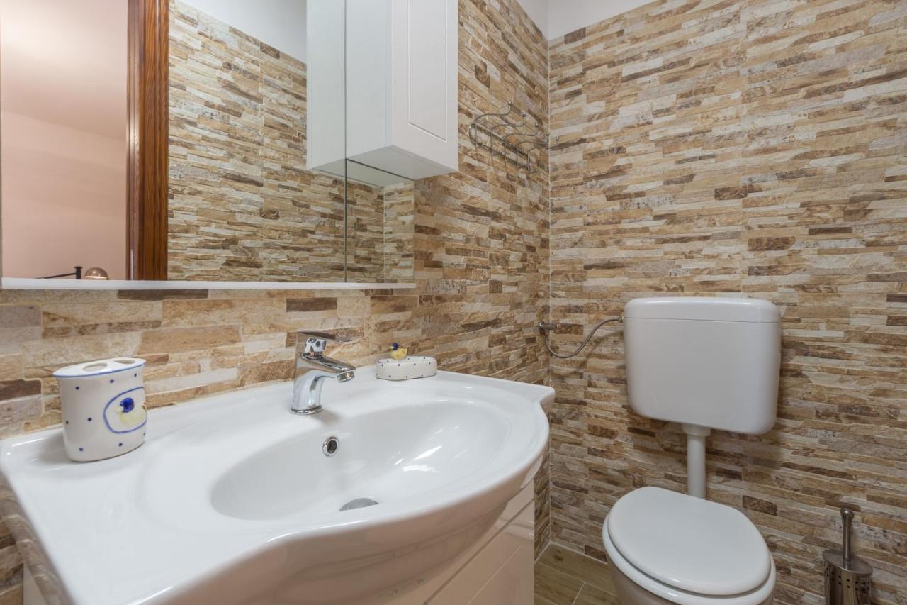 Apartment Lanterna Veneziana 로비니 외부 사진